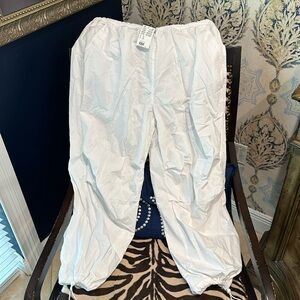H&M- Crisp White Parachute Pants- XL- new with tags
